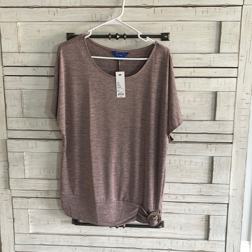 Apt 9 - womens large - short sleeve